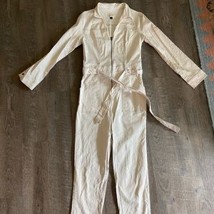 Size 4 Universal Thread White Denim Long-Sleeved Jumpsuit